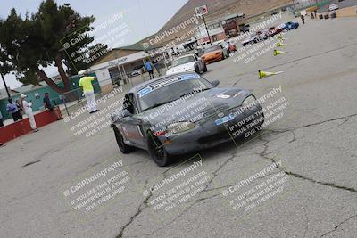 media/Jun-01-2025-CalClub SCCA (Sun) [[eae223c5dd]]/Around pit/